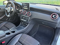 Mercedes-benz a180 amg line personenauto - afbeelding 26 van  37