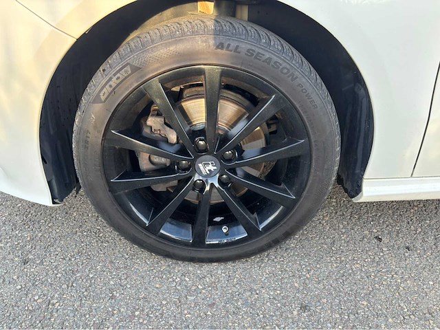 Mercedes-benz a180 amg line personenauto - afbeelding 37 van  37