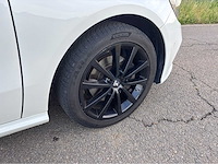 Mercedes-benz a180 amg line personenauto - afbeelding 4 van  37