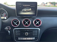 Mercedes-benz a180 amg line personenauto - afbeelding 13 van  37