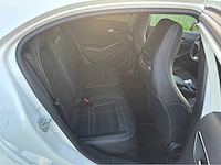 Mercedes-benz a180 amg line personenauto - afbeelding 20 van  37
