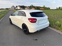 Mercedes-benz a180 amg line personenauto - afbeelding 23 van  37