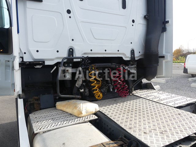 Mercedes-benz actros trekker (2015-605.348 km-vin:wdb9634031l971632) - afbeelding 11 van  31