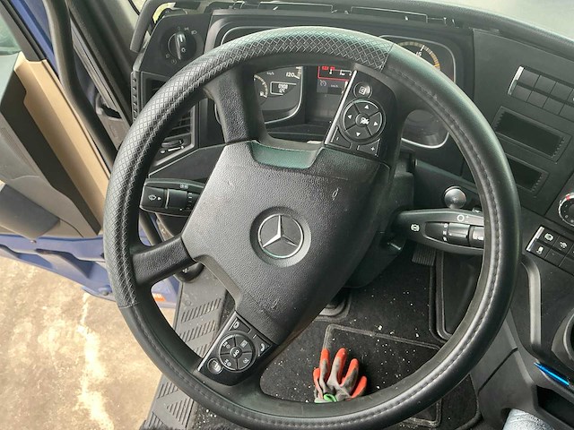 Mercedes-benz actros vrachtwagen trekker - afbeelding 6 van  23
