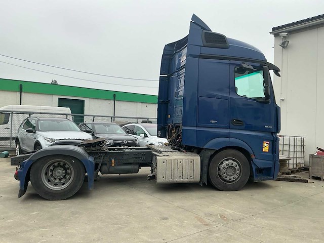 Mercedes-benz actros vrachtwagen trekker - afbeelding 18 van  23