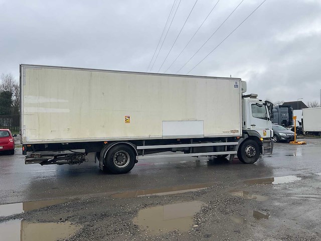 Mercedes-benz axor frigo vrachtwagen - afbeelding 32 van  34