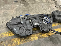 Mercedes-benz brandstoftank (60x) - afbeelding 1 van  4