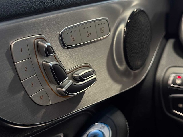 Mercedes-benz c 250 cabrio 9g-tronic amg-lijn - afbeelding 37 van  53