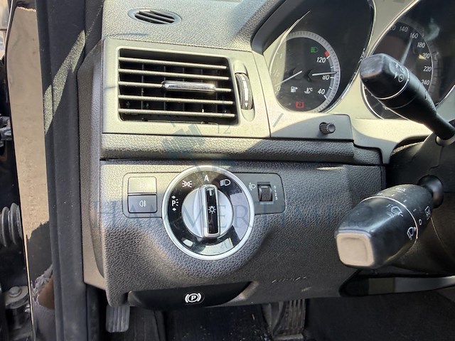 Mercedes-benz c-class (w204) c 200 cgi blueefficiency avantgarde 184 at, 2010 - afbeelding 14 van  32