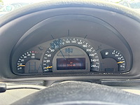 Mercedes-benz c class w204 c 200 cgi blueefficiency avantgarde, 2001 - afbeelding 6 van  40