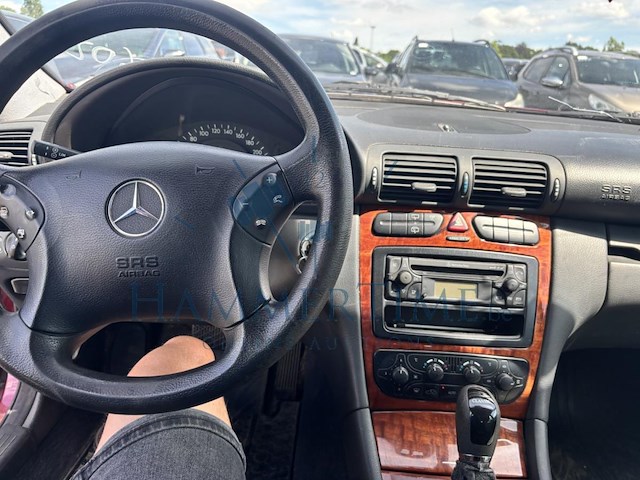 Mercedes-benz c class w204 c 200 cgi blueefficiency avantgarde, 2001 - afbeelding 7 van  40