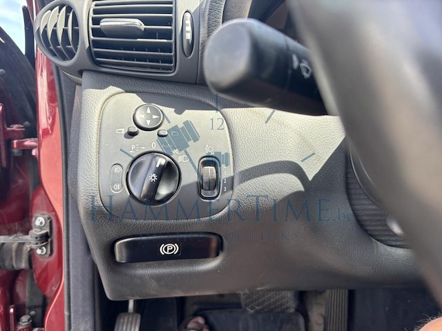Mercedes-benz c class w204 c 200 cgi blueefficiency avantgarde, 2001 - afbeelding 13 van  40