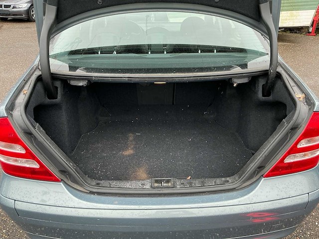 Mercedes-benz c-klasse c180 kompressor classic personenauto - afbeelding 14 van  45