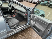 Mercedes-benz c-klasse c180 kompressor classic personenauto - afbeelding 18 van  45