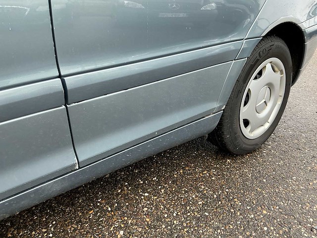 Mercedes-benz c-klasse c180 kompressor classic personenauto - afbeelding 33 van  45