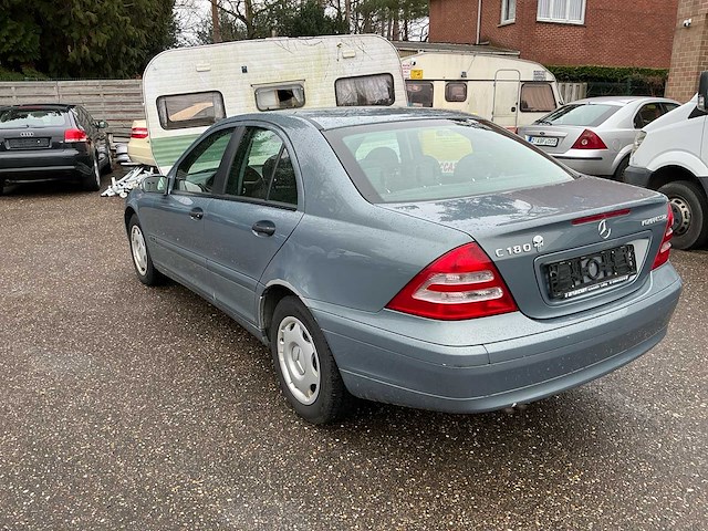 Mercedes-benz c-klasse c180 kompressor classic personenauto - afbeelding 23 van  45