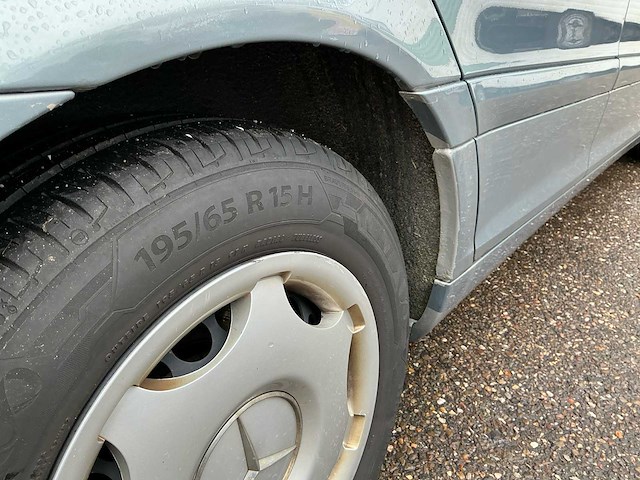 Mercedes-benz c-klasse c180 kompressor classic personenauto - afbeelding 38 van  45