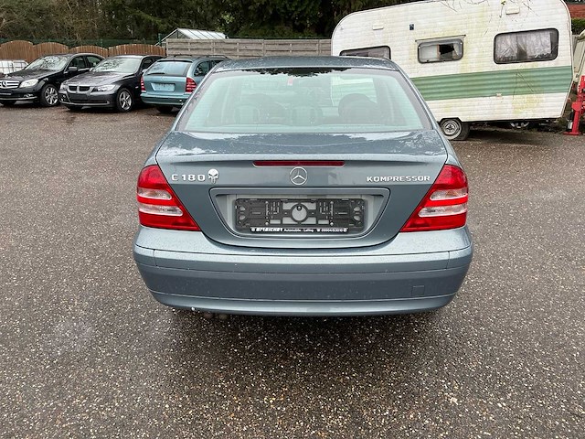 Mercedes-benz c-klasse c180 kompressor classic personenauto - afbeelding 34 van  45