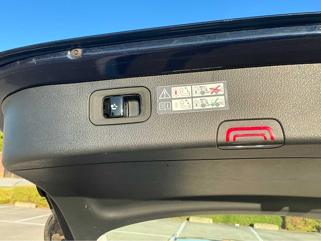 Mercedes-benz c200d personenauto - afbeelding 7 van  41