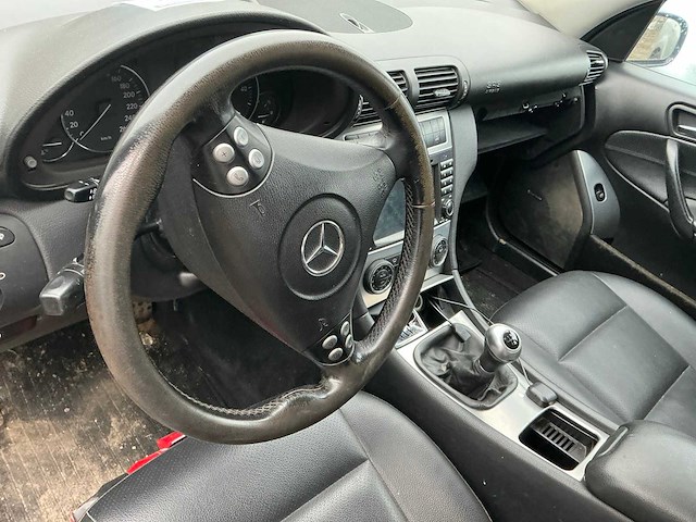 Mercedes-benz cdi220 stationwagen - afbeelding 8 van  9