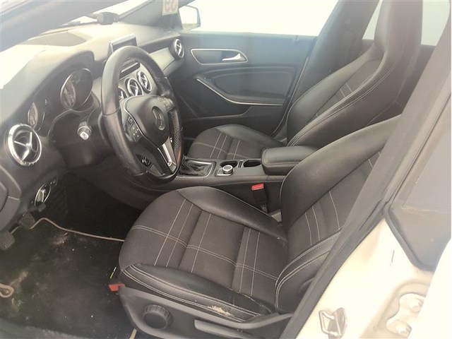 Mercedes-benz cla180, 2013 - afbeelding 4 van  15