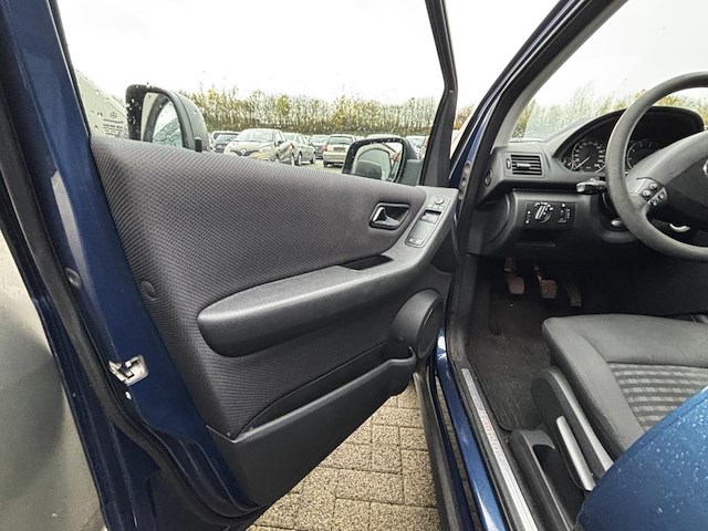 Mercedes-benz classe a 5p/d (w169) a 160 blue efficiency classic, 2012 - afbeelding 24 van  27