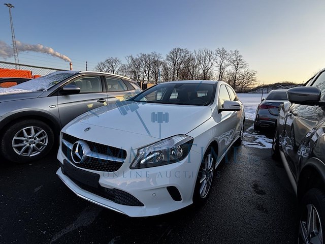 Mercedes-benz classe a (w176) a 180, 2017 - afbeelding 1 van  22