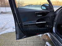 Mercedes-benz classe c (w206) c 180 amg line 170 at, 2022 - afbeelding 29 van  31