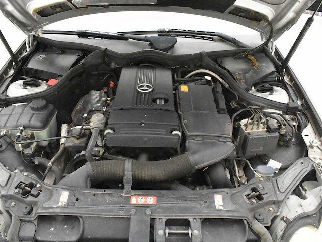 Mercedes-benz clk 200 cabrio compressor - afbeelding 17 van  40