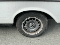 Mercedes-benz coupé 230ce oldtimer - afbeelding 2 van  32