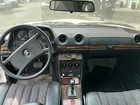 Mercedes-benz coupé 230ce oldtimer - afbeelding 8 van  32