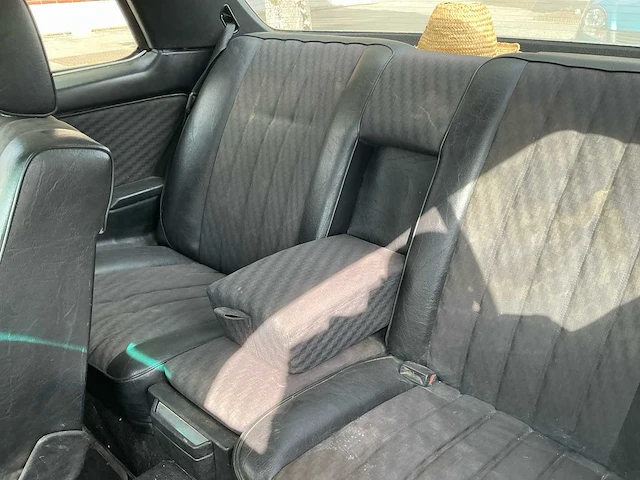 Mercedes-benz coupé 230ce oldtimer - afbeelding 11 van  32
