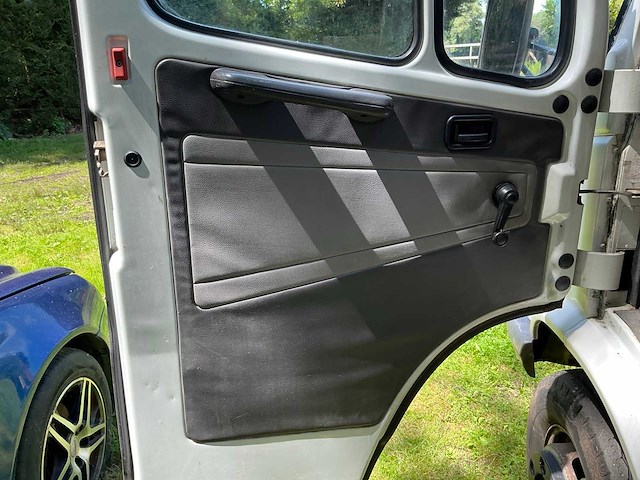 Mercedes-benz deppanage - afbeelding 4 van  22