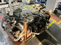 Mercedes-benz dieselmotor met hydraulisch pomp - afbeelding 4 van  7