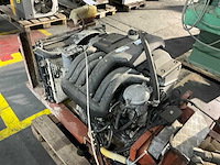 Mercedes-benz dieselmotor met hydraulisch pomp - afbeelding 5 van  7