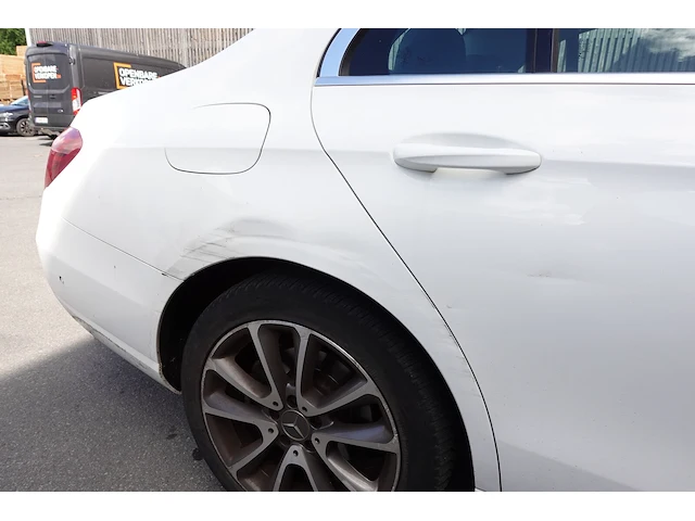 Mercedes-benz e 200 d - afbeelding 17 van  26