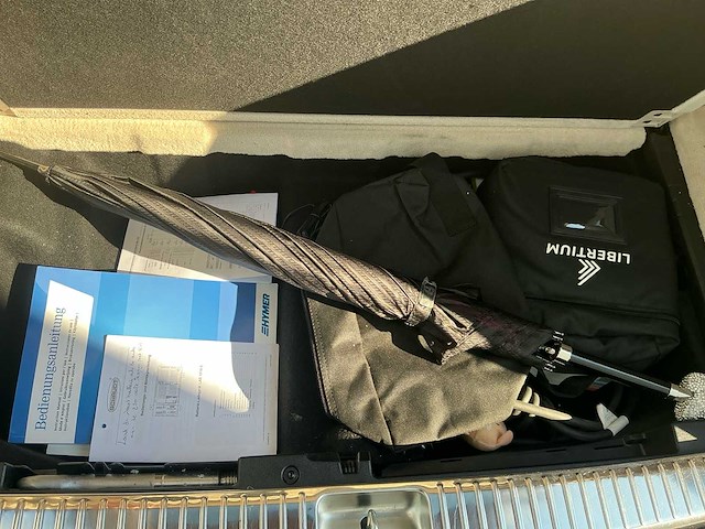 Mercedes-benz e 300 de designo interieur personenauto - afbeelding 12 van  30