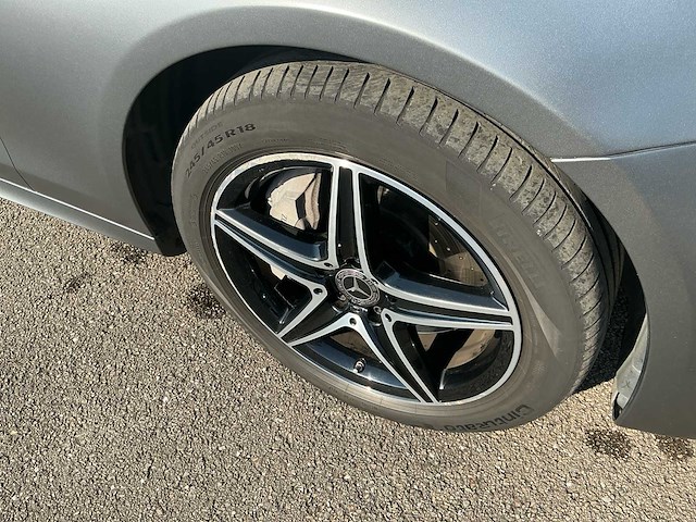 Mercedes-benz e 300 de designo interieur personenauto - afbeelding 21 van  30