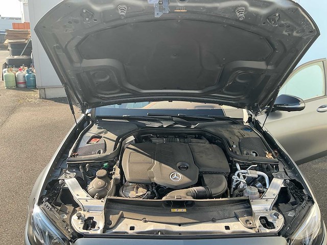 Mercedes-benz e 300 de designo interieur personenauto - afbeelding 22 van  30