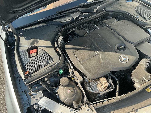 Mercedes-benz e 300 de designo interieur personenauto - afbeelding 23 van  30