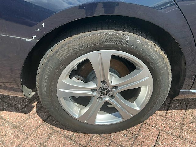 Mercedes-benz e200 d personenauto - afbeelding 3 van  32