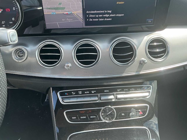 Mercedes-benz e200 d personenauto - afbeelding 16 van  32