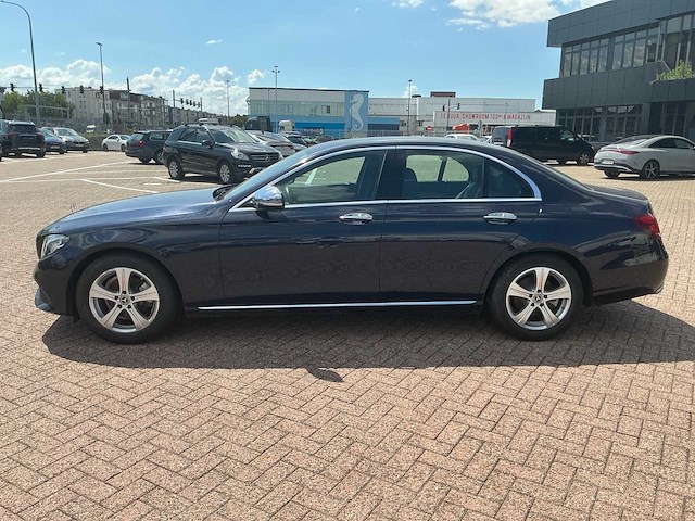 Mercedes-benz e200 d personenauto - afbeelding 12 van  32