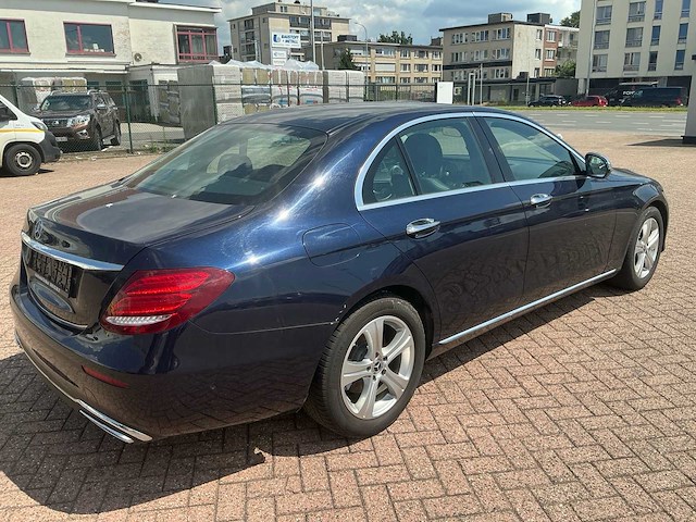 Mercedes-benz e200 d personenauto - afbeelding 28 van  32