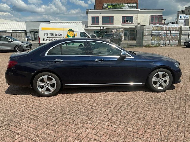 Mercedes-benz e200 d personenauto - afbeelding 29 van  32
