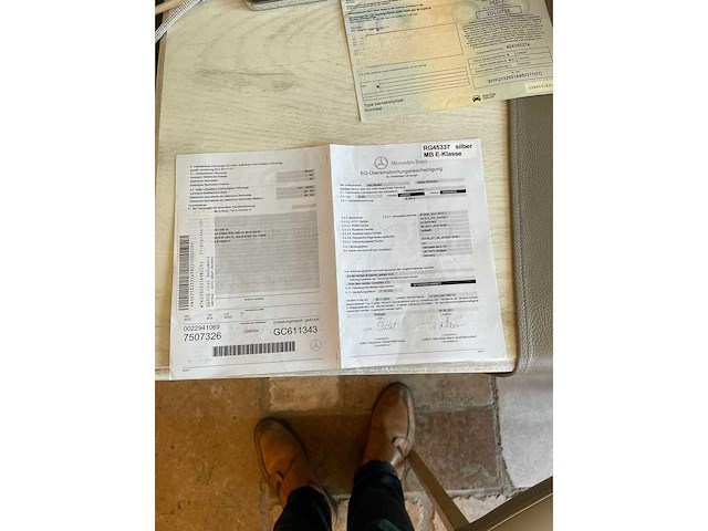 Mercedes-benz e300e - afbeelding 14 van  21