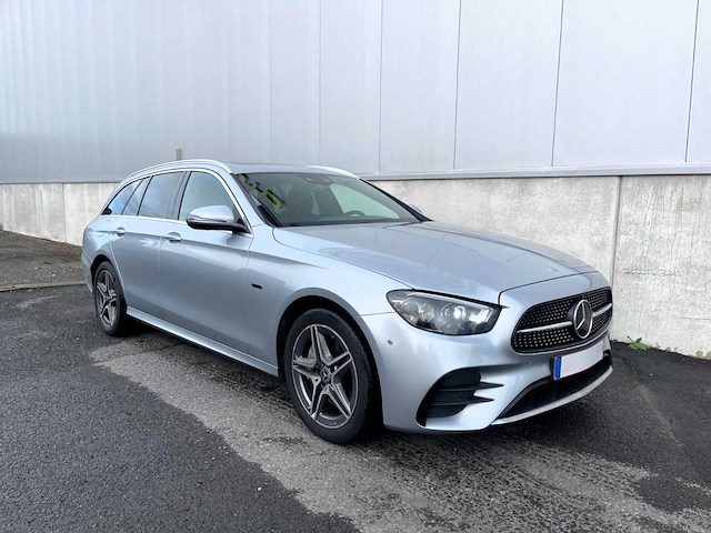 Mercedes-benz e300e - afbeelding 16 van  21