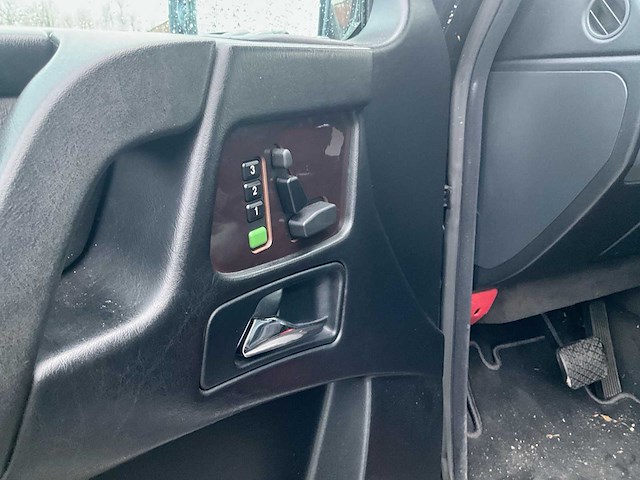 Mercedes-benz g400 g-klasse bedrijfswagen - afbeelding 4 van  40