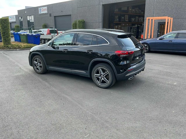 Mercedes-benz gla 250e personenauto - afbeelding 3 van  32