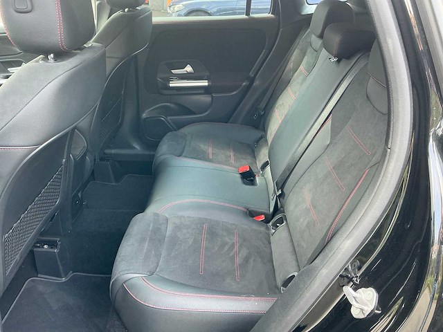 Mercedes-benz gla 250e personenauto - afbeelding 14 van  32